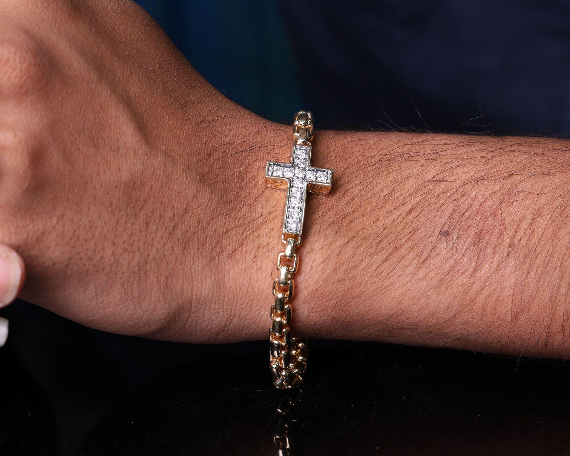 Diamond Cross Bracelet / 14k Gold Diamond Cross Bracelet / Diamond Cross Pendant / Mini Cross White Diamond Bracelet / Gift for Mom