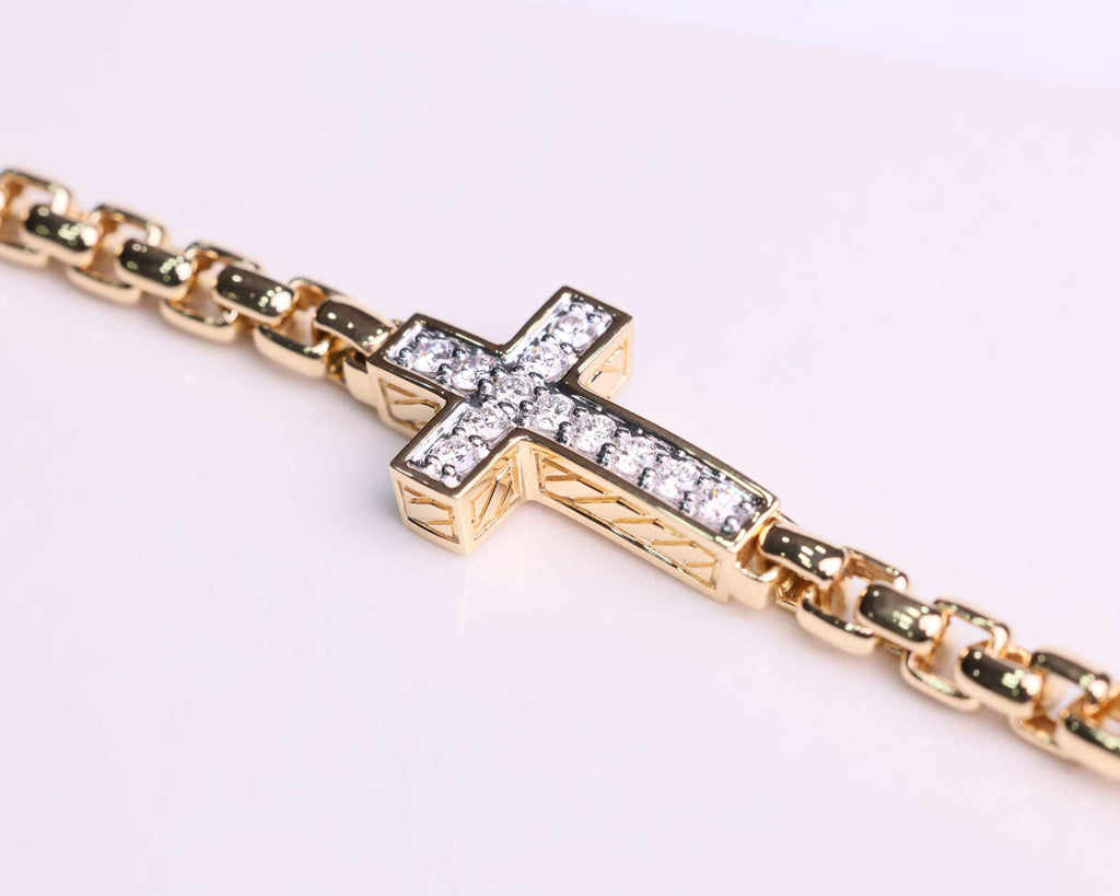 Diamond Cross Bracelet / 14k Gold Diamond Cross Bracelet / Diamond Cross Pendant / Mini Cross White Diamond Bracelet / Gift for Mom