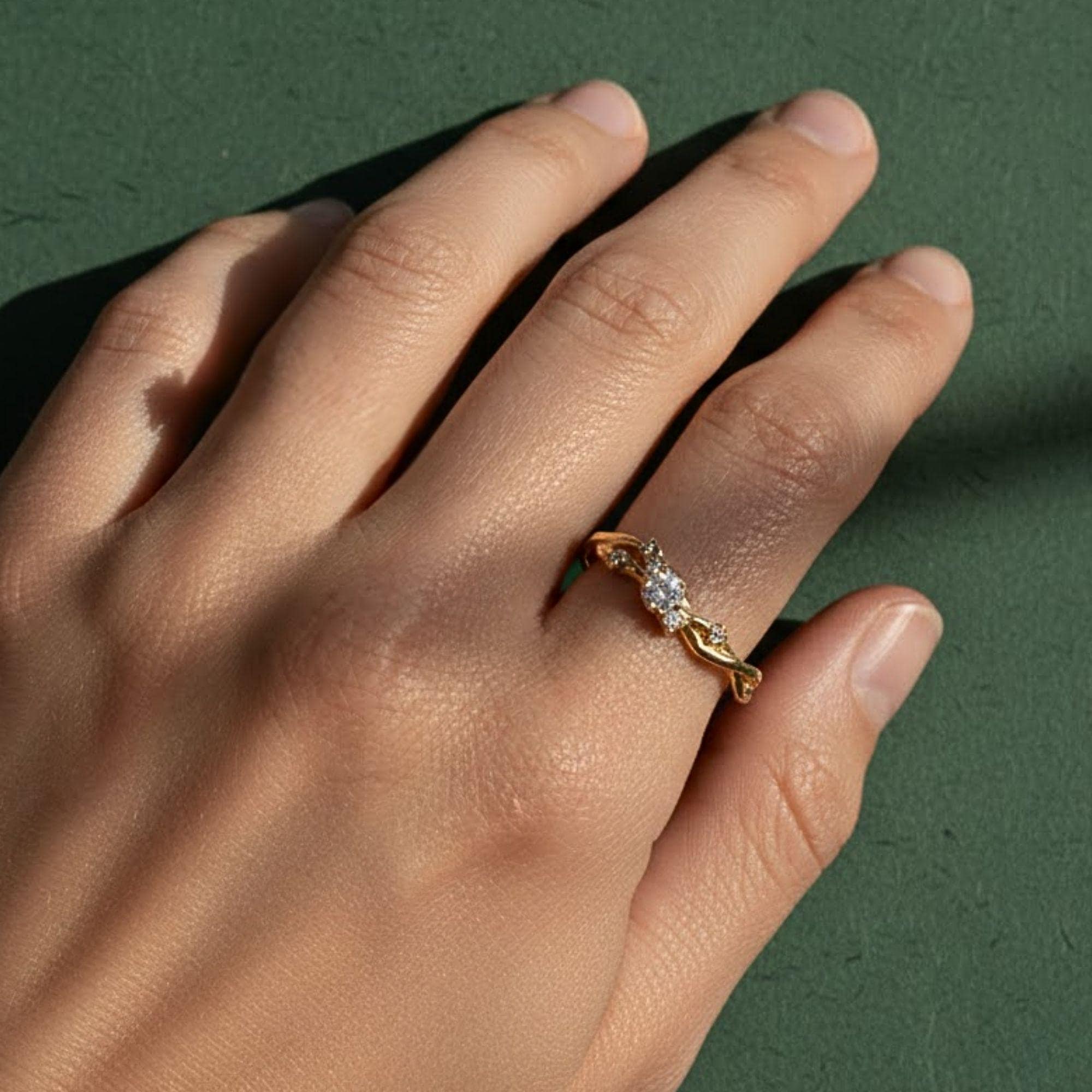 Tree Branch Twist Ring 14K Gold Engagement Band, Round Moissanite Twisted Vine Stackable Ring, Nature Inspired Botanical Wedding Ring