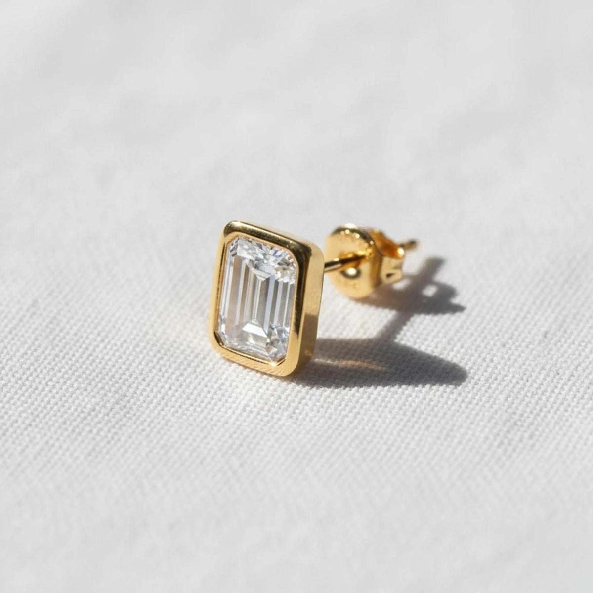 Real VVS1 Moissanite Stud Earrings in 925 Silver or Yellow Gold, Screw back Earrings 1.00 CTW, Birthday Gift for Women