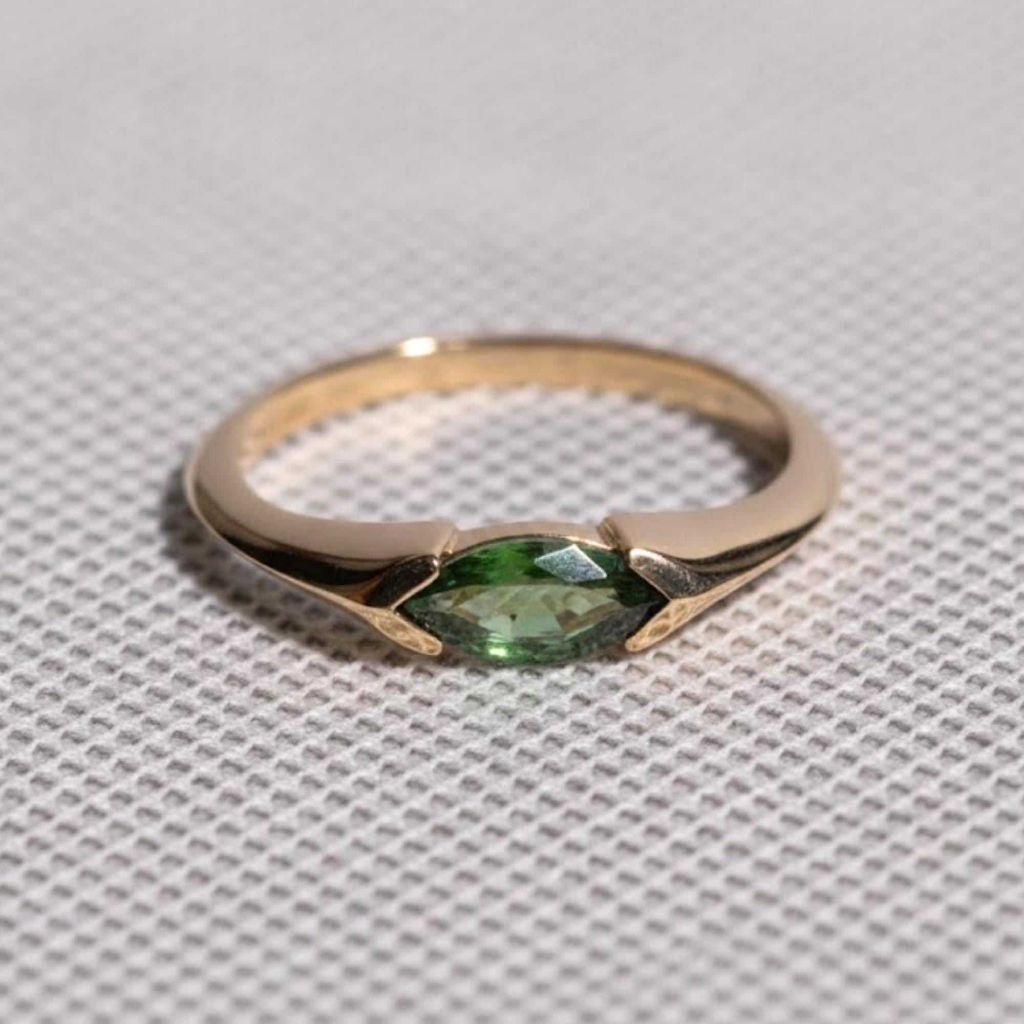 Marquise Emerald dainty Ring, May Birthstone Ring, Promise Ring, Solitaire Ring, Anniversary Gift Ring