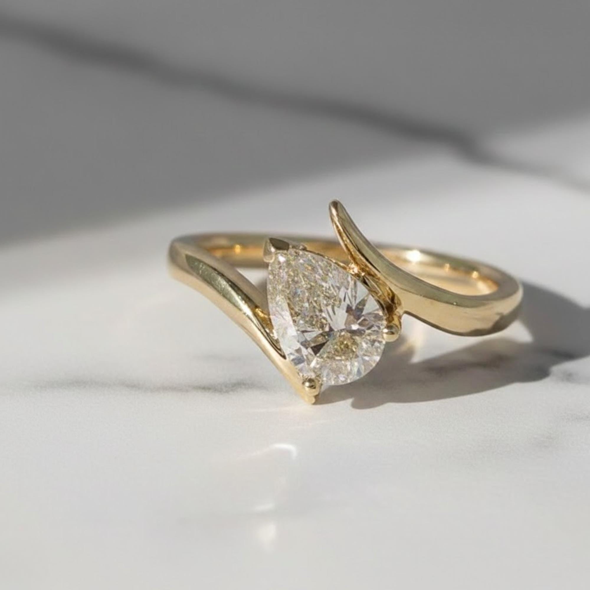Pear Moissanite Promise Ring Solitaire Pear Engagement Ring for Her Birthday Ring for Wife Fine Moissanite Diamond Ring Dainty Ring