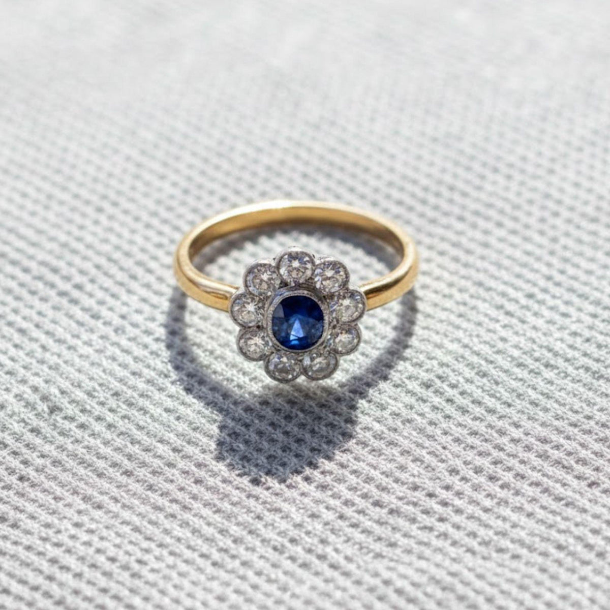 14ct Gold Vintage Sapphire and Moissanite Cluster Ring Halo Engagement
