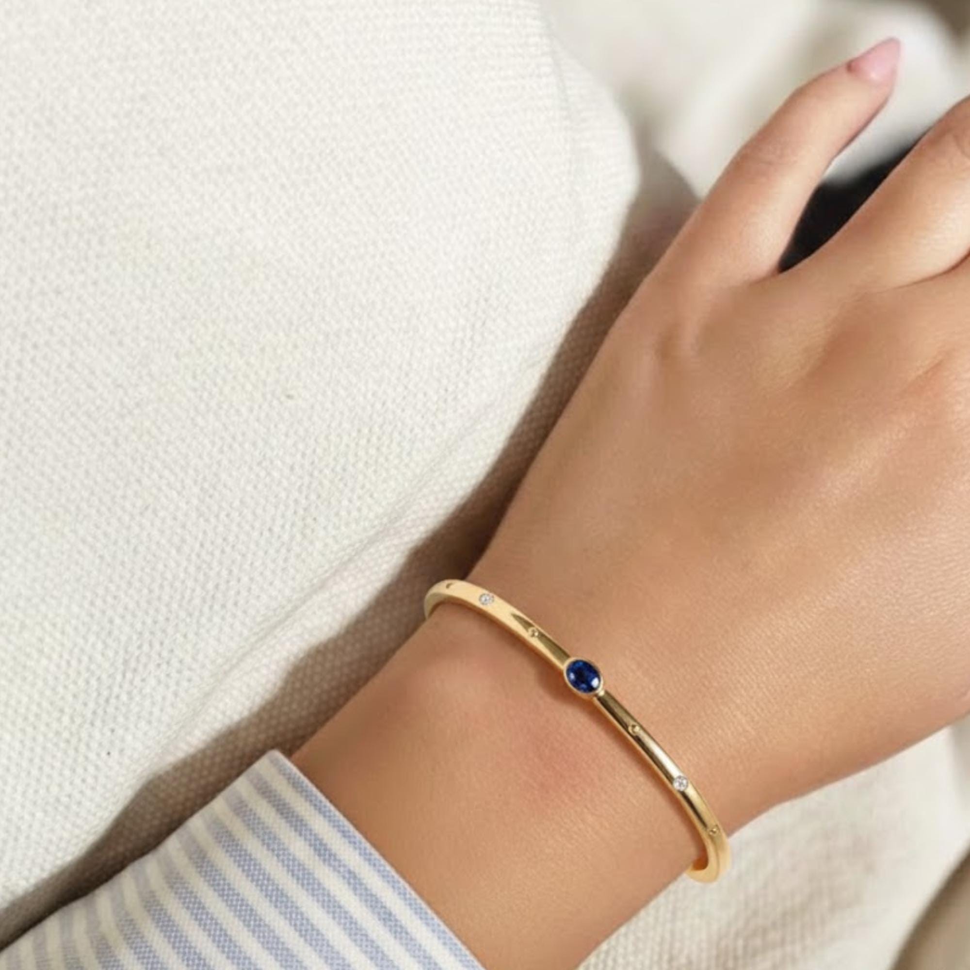 Bangle Bracelet, Diamond Bracelet, Statement Jewelry, Diamond Bangle, Minimalist Bracelet, Vintage Jewelry, Stacking Bracelet, Bangles