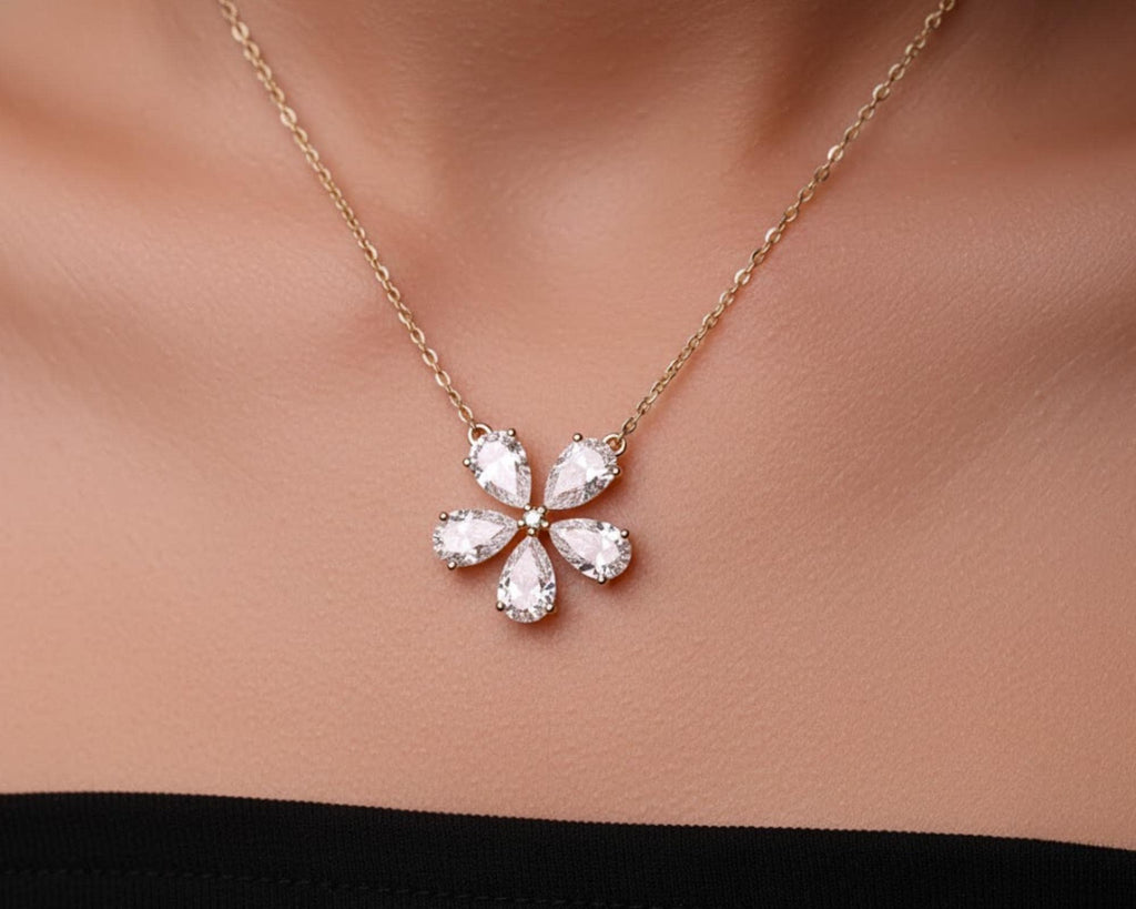 14K White Gold Moissanite Necklace, Flower Necklace, Flower Shaped Moissanite Pendant,Exquisite Jewelry, Ladies' Wedding Gift / Bridal Gift