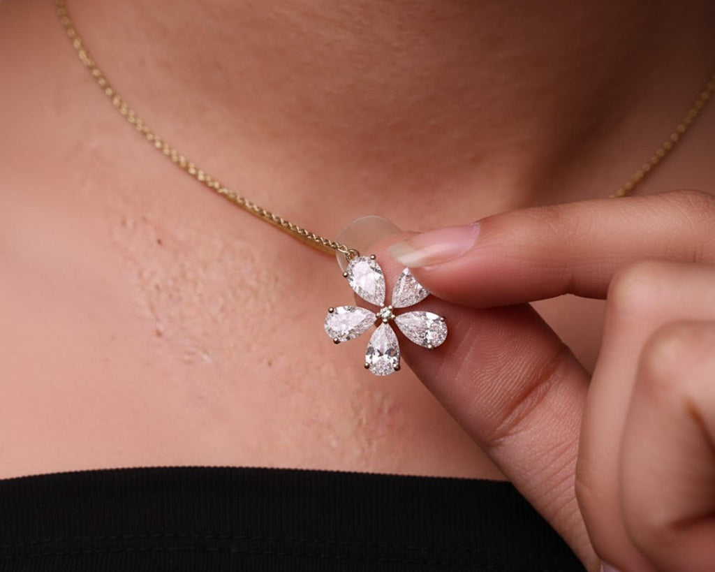 14K White Gold Moissanite Necklace, Flower Necklace, Flower Shaped Moissanite Pendant,Exquisite Jewelry, Ladies' Wedding Gift / Bridal Gift