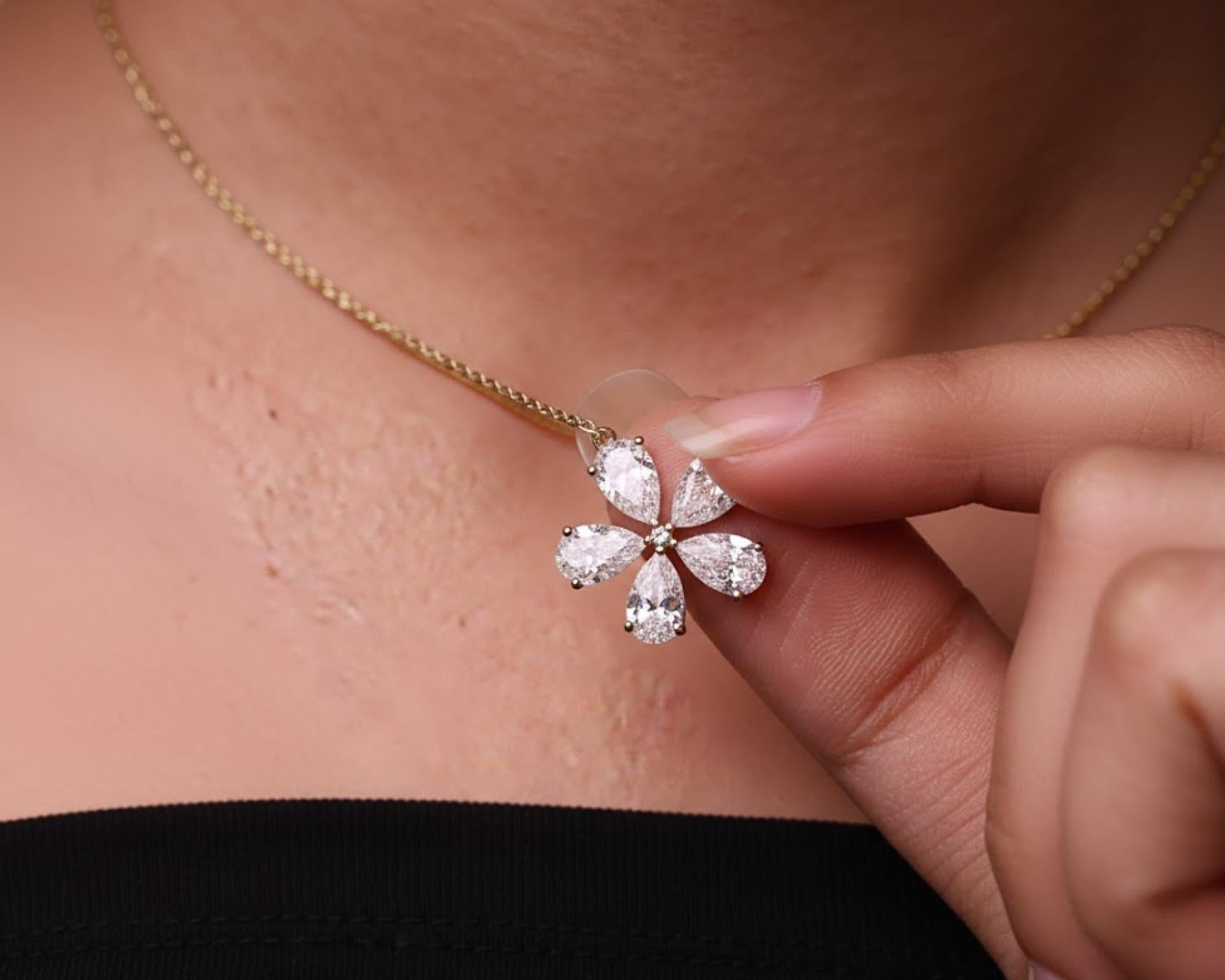14K White Gold Moissanite Necklace, Flower Necklace, Flower Shaped Moissanite Pendant,Exquisite Jewelry, Ladies' Wedding Gift / Bridal Gift