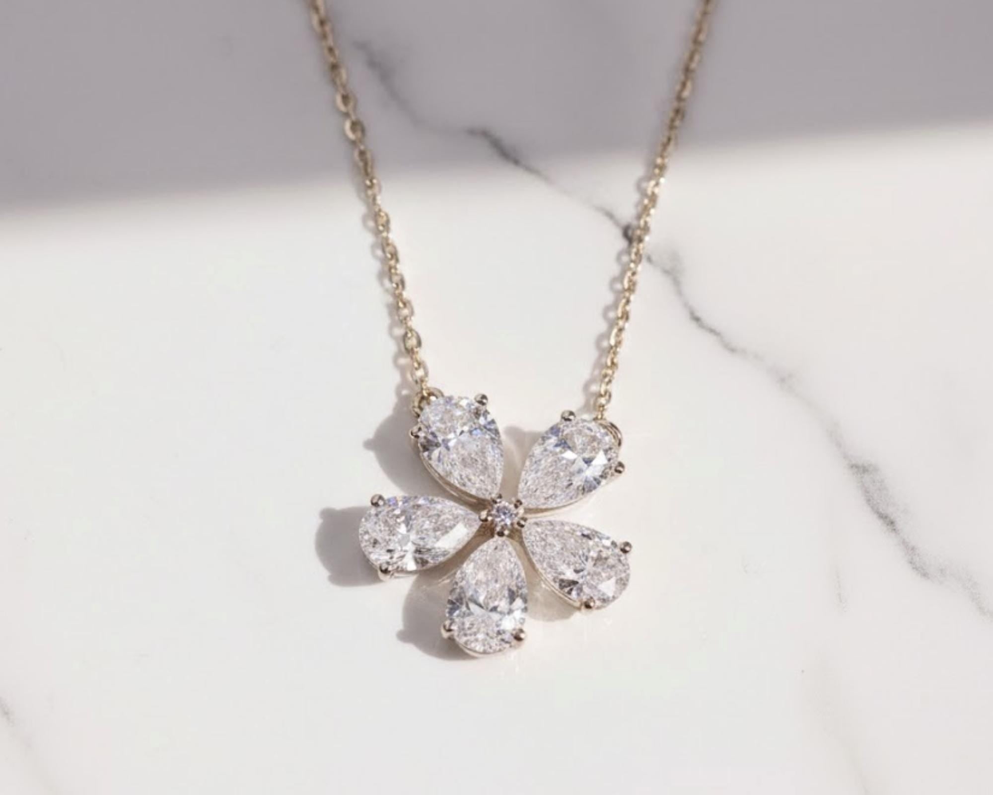 14K White Gold Moissanite Necklace, Flower Necklace, Flower Shaped Moissanite Pendant,Exquisite Jewelry, Ladies' Wedding Gift / Bridal Gift