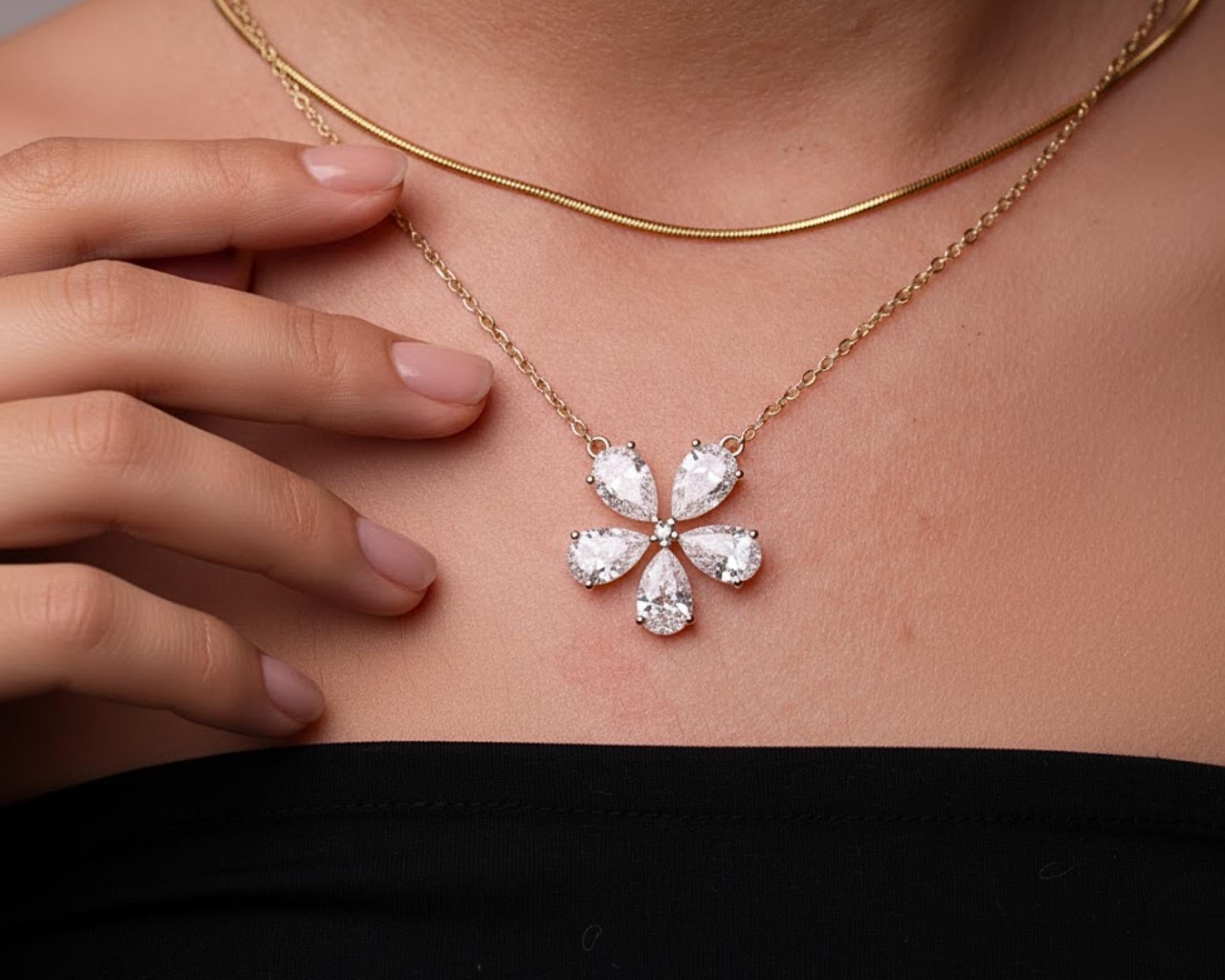 14K White Gold Moissanite Necklace, Flower Necklace, Flower Shaped Moissanite Pendant,Exquisite Jewelry, Ladies' Wedding Gift / Bridal Gift