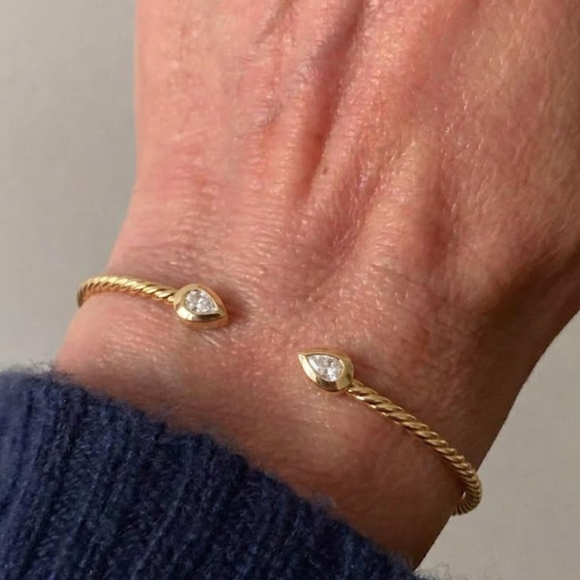 Lab-Grown Pear Diamond Open Cuff Bangle Bracelet, 14K Gold Bangle Bracelet for Women, Pear-Cut Bracelet, Lab Diamond Bracelet For Gifts