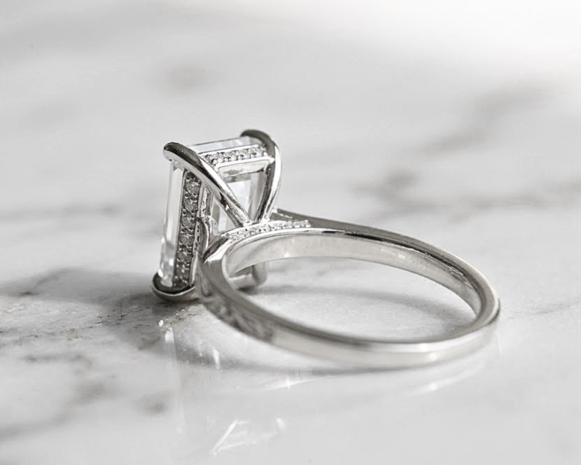 Vintage 4 CT Emerald Cut Moissanite Engagement Ring With Hidden Halo And Bridge Pave Set 925 Silver Dainty Engraving Band Wedding Ring