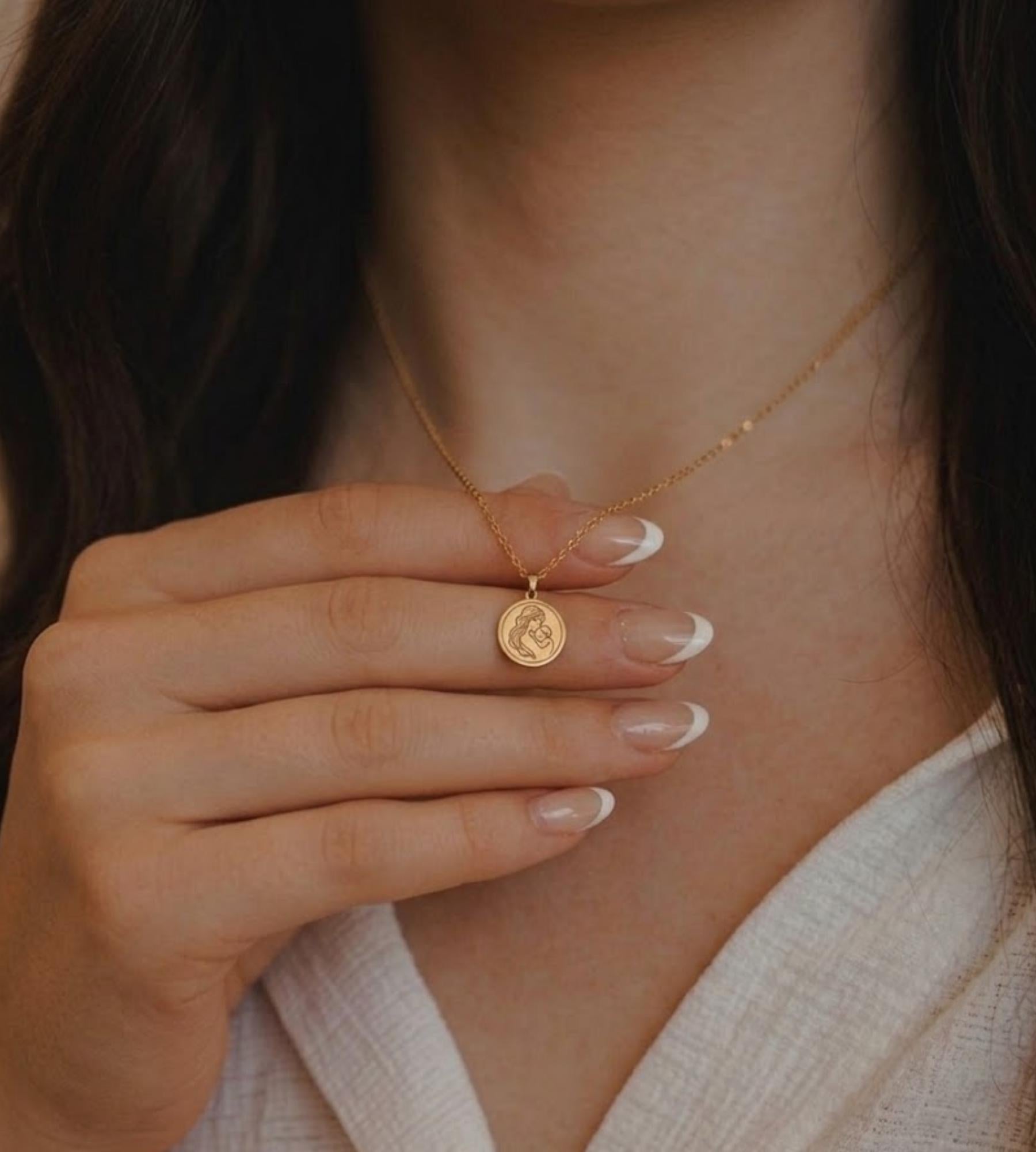 14k Gold Mother and Child Medallion Women Pendant Women Necklace for Women Pendant for Women Gold Women Necklace Gift Women Gift For Women