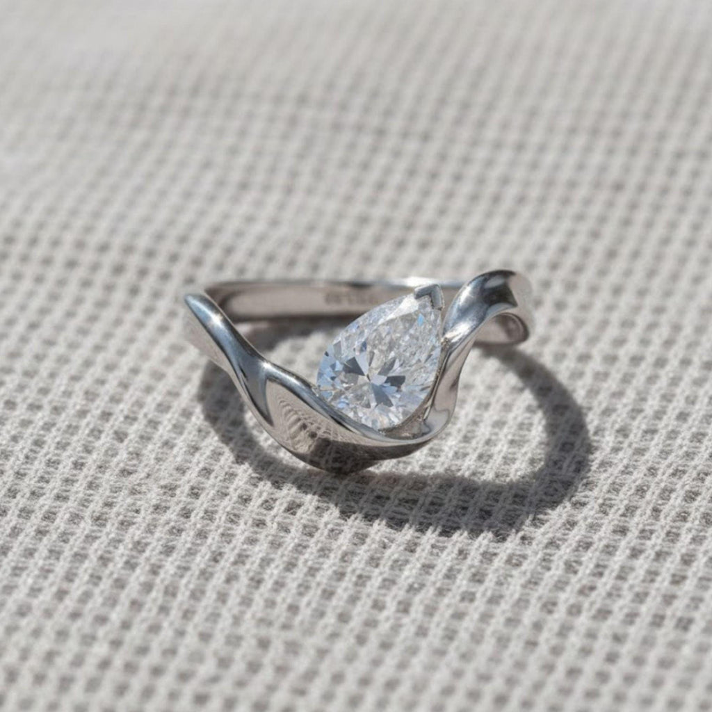 Pear Cut Moissanite Wave Ring, Modern Swirl Solitaire Ring, Minimal Gold Ring, Unique Engagement Ring, Dainty Promise Ring