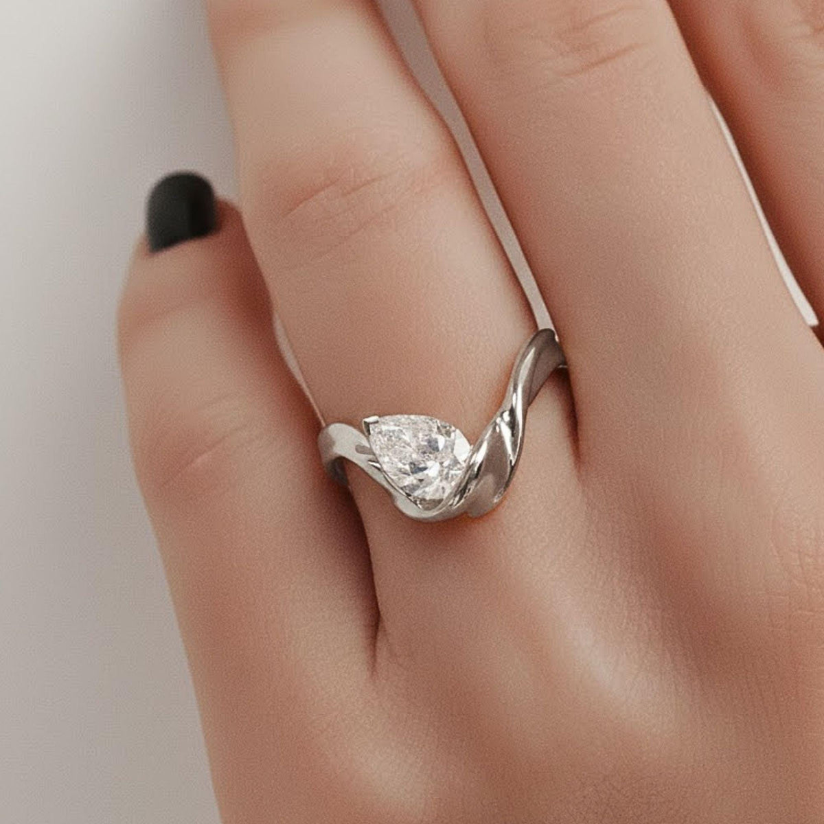 Pear Cut Moissanite Wave Ring, Modern Swirl Solitaire Ring, Minimal Gold Ring, Unique Engagement Ring, Dainty Promise Ring