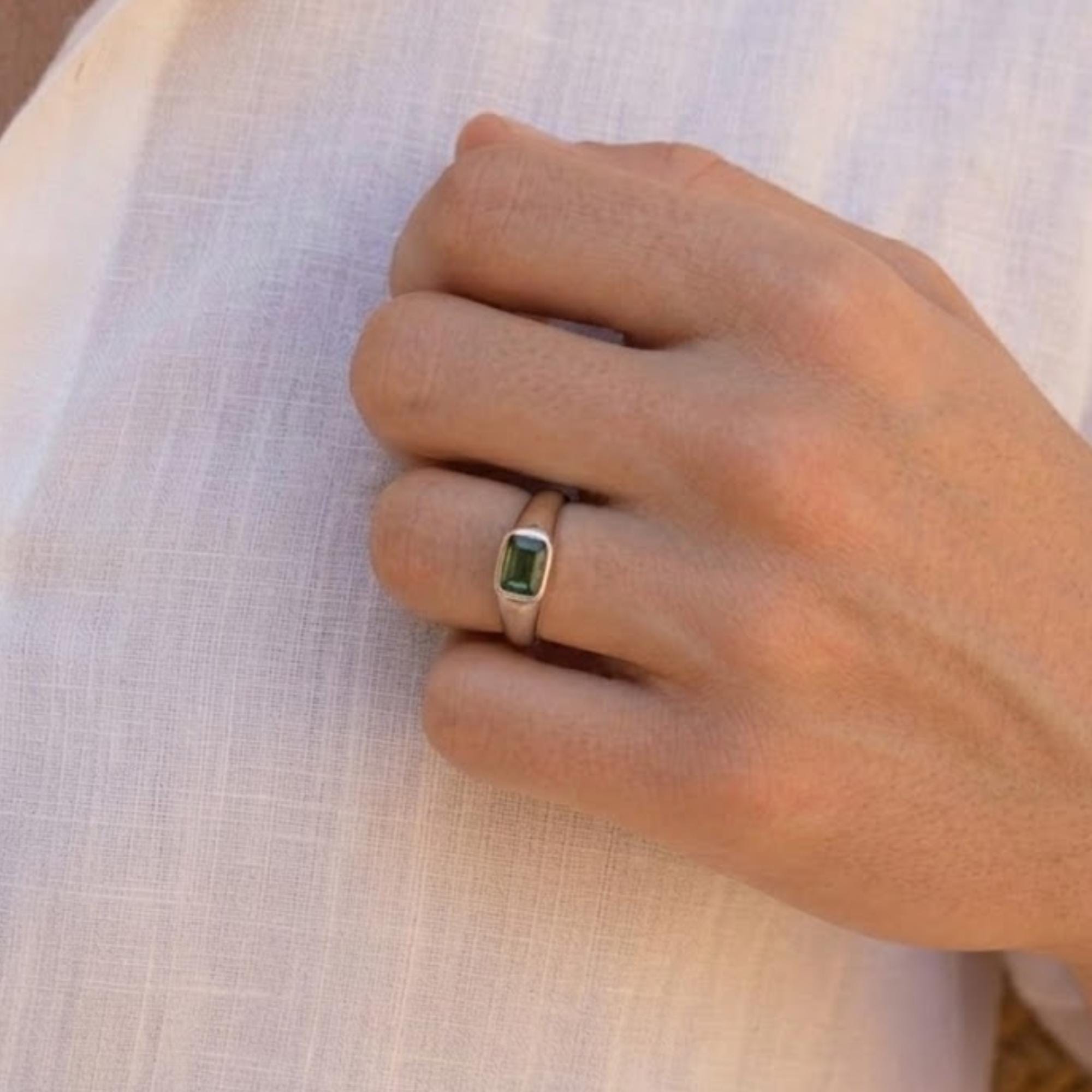 Men's Teal Sapphire Signet Ring, Emerald Cut Green Sapphire Ring, 14K Gold Men's Ring, Modern Wedding Band, Gift For Him