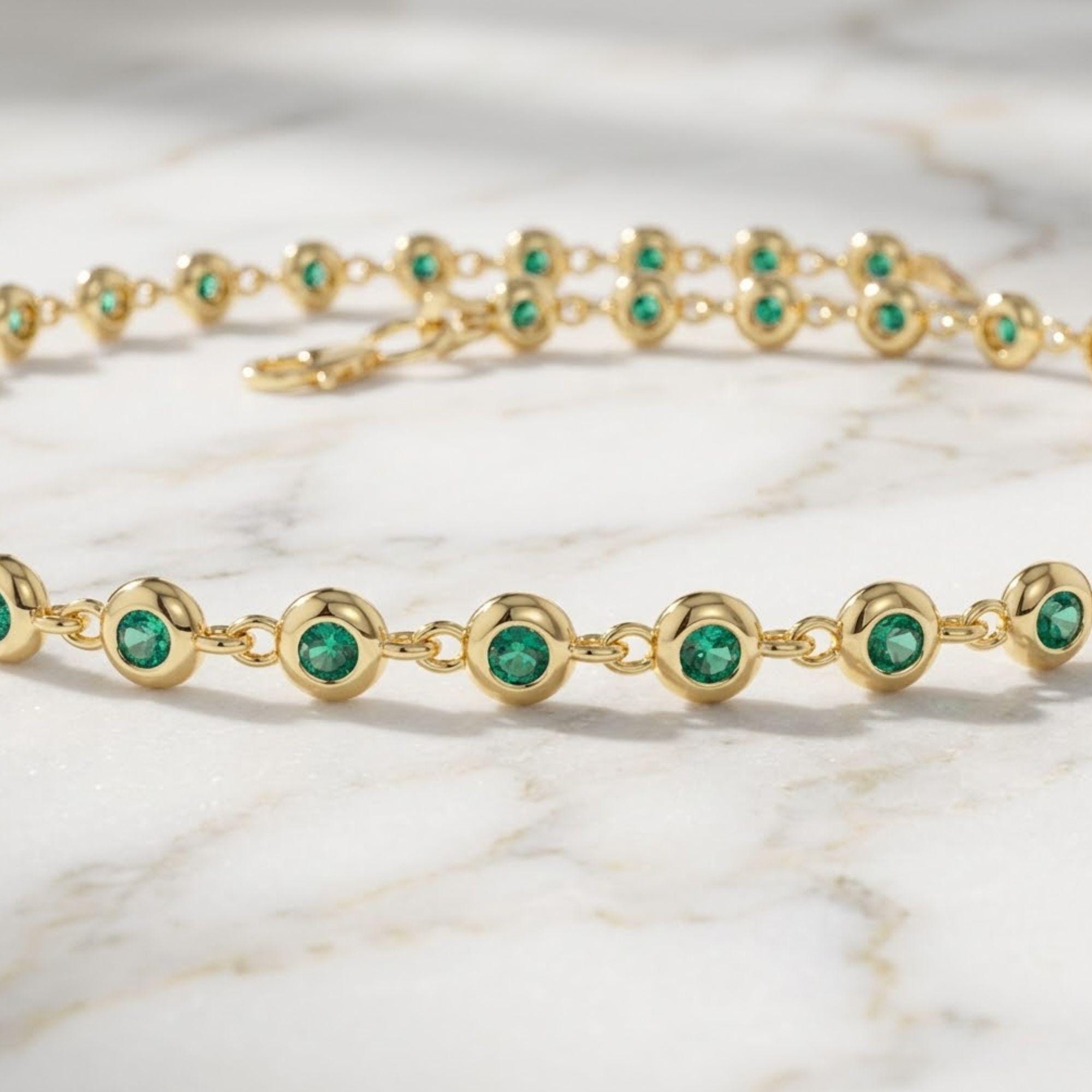 Emerald Bracelet / 14k Gold Bezel Set Emerald Tennis Bracelet/ Multi stone Emerald Layering Bracelet / Birthday Gift