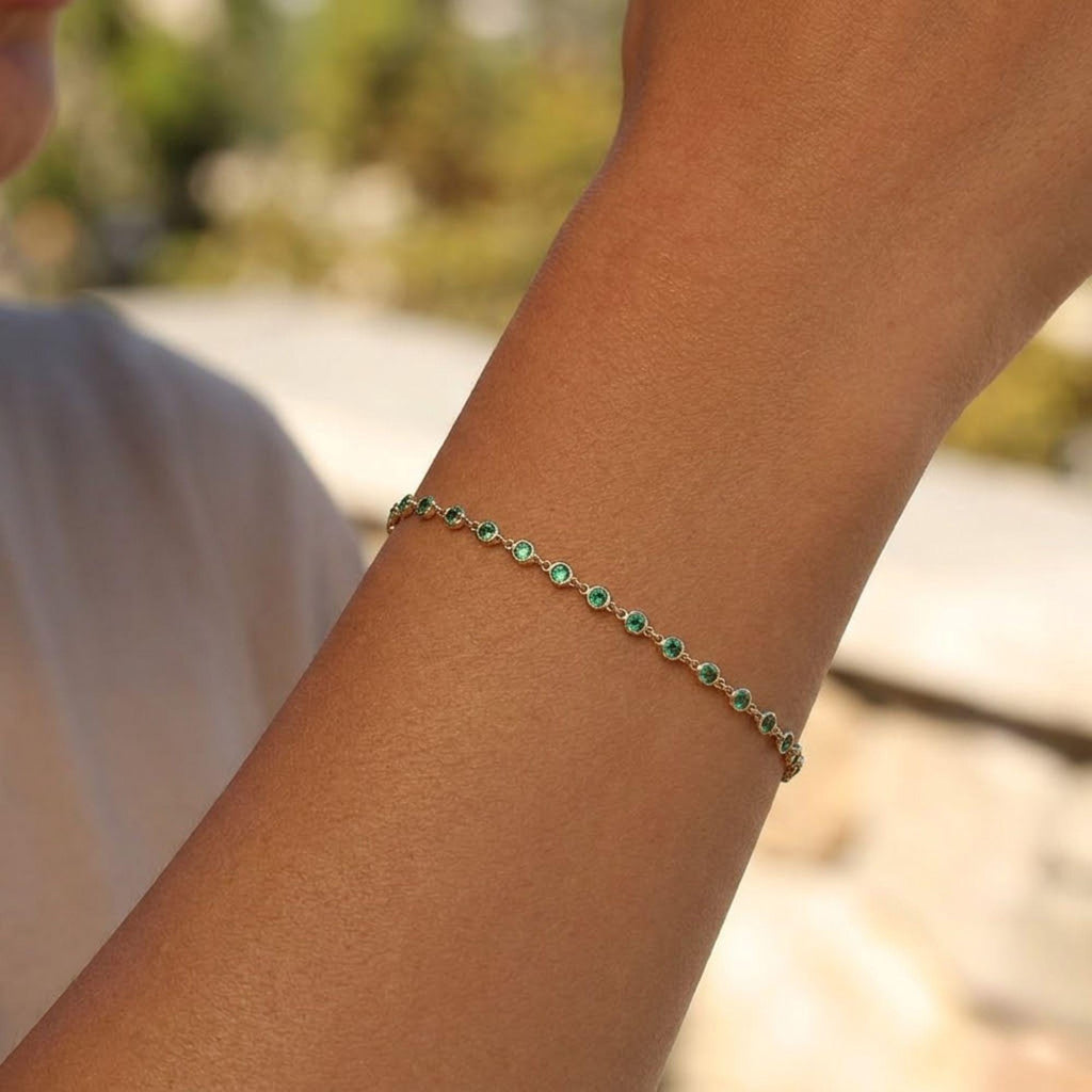 Emerald Bracelet / 14k Gold Bezel Set Emerald Tennis Bracelet/ Multi stone Emerald Layering Bracelet / Birthday Gift