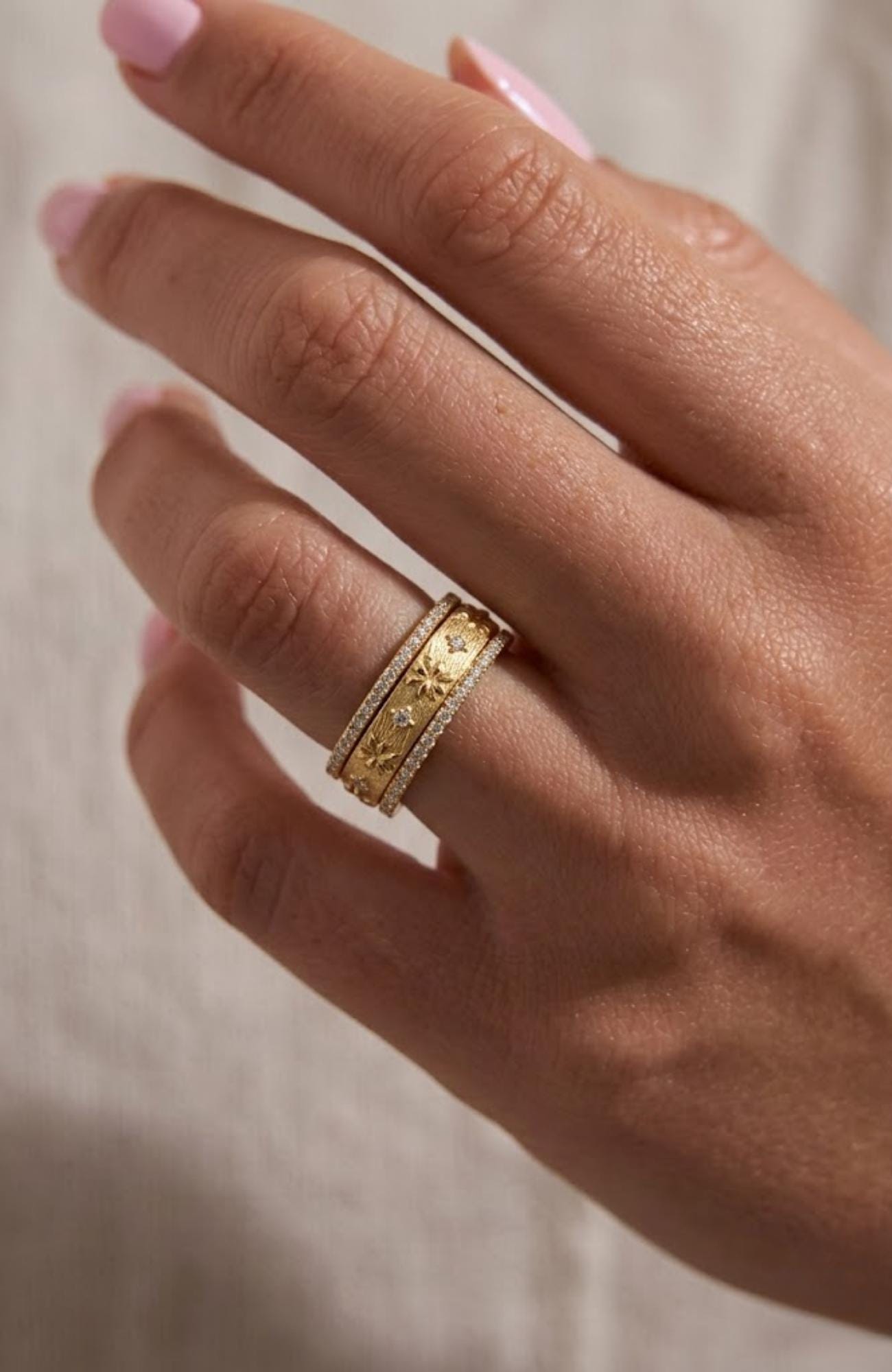 Elegant Gold Band Ring, Vintage Ring, White Moissanite Ring, Dainty Jewelry,Bridal Wedding Ring, Valentine's Day| Birthday Gift for Her