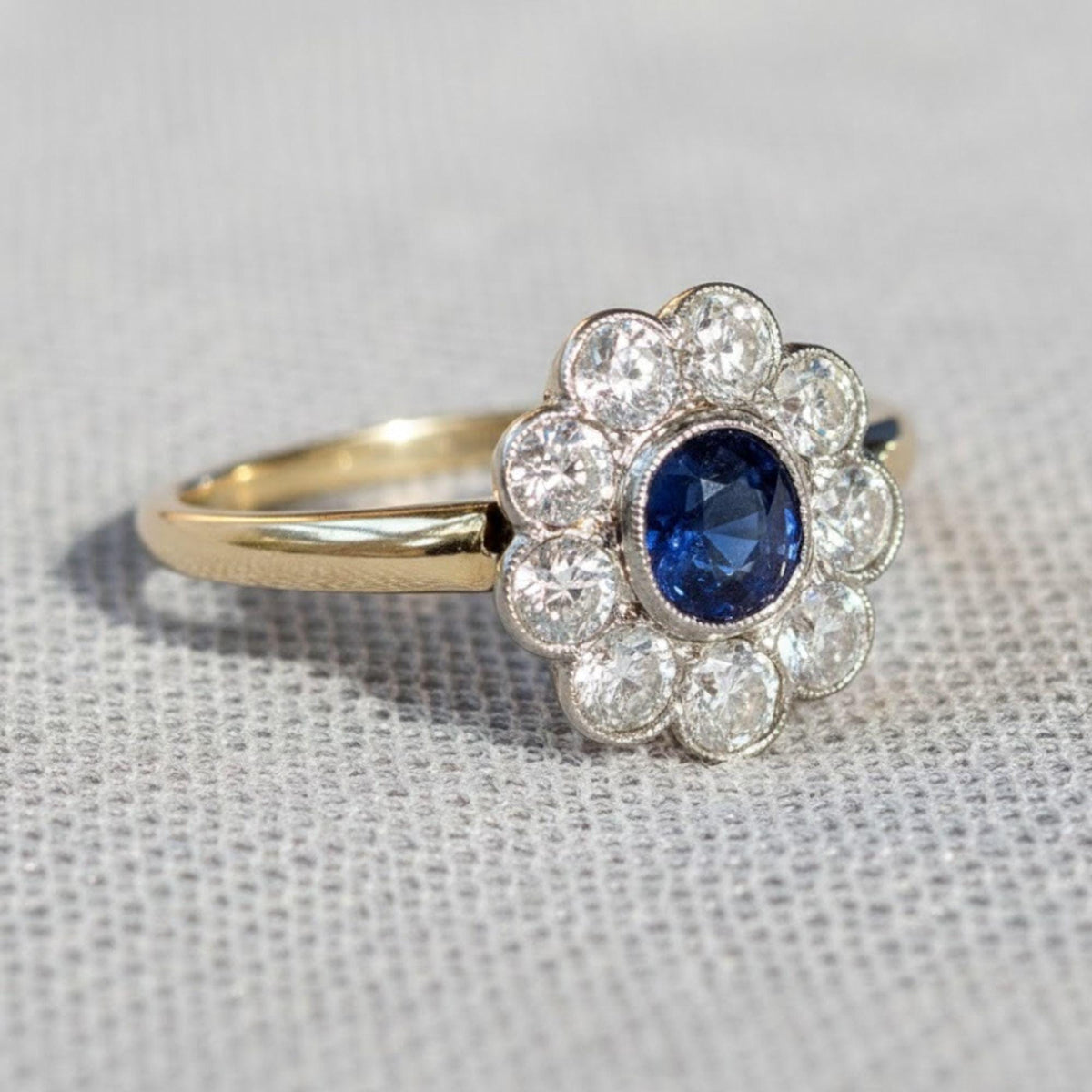 14ct Gold Vintage Sapphire and Moissanite Cluster Ring Halo Engagement