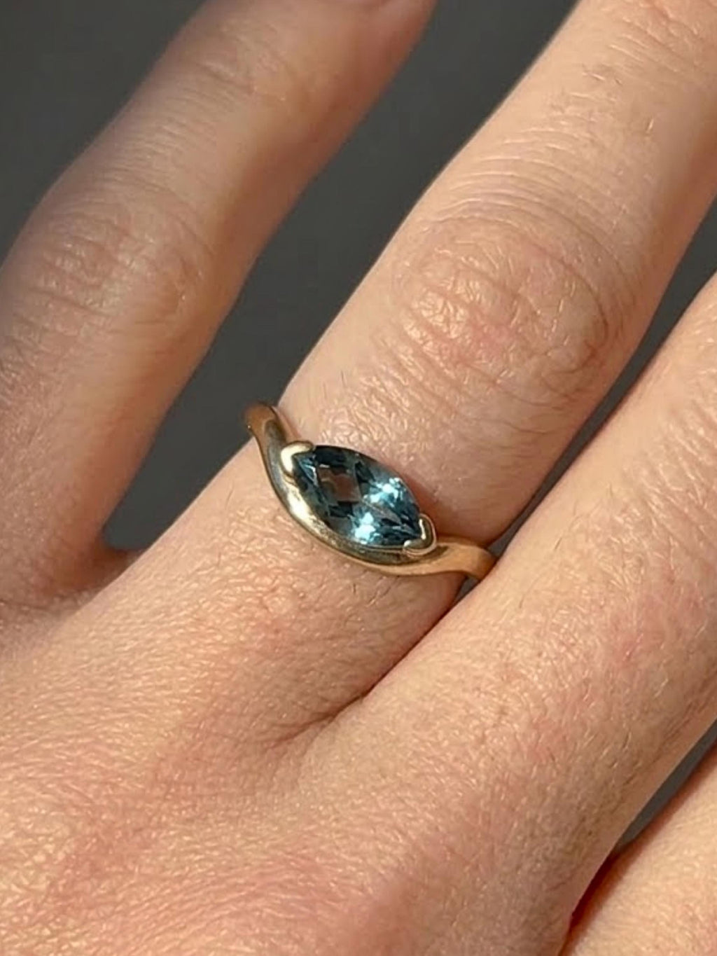 14K Gold Teal Sapphire Ring, Marquise Ring, 14K Solid Gold Solitaire Ring, Promise Ring, Unique Ring, dainty Ring, Minimalist jewelry