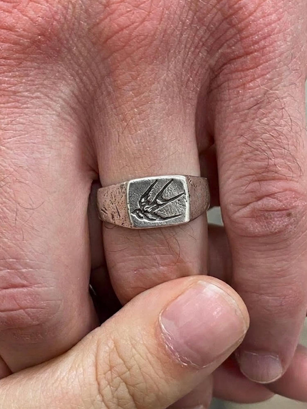 Swallow Ring Sterling Silver – Handcrafted Engraved Signet Ring, Minimalist Bird-Inspired Jewelry, Unisex Adventure Ring for Him & Her