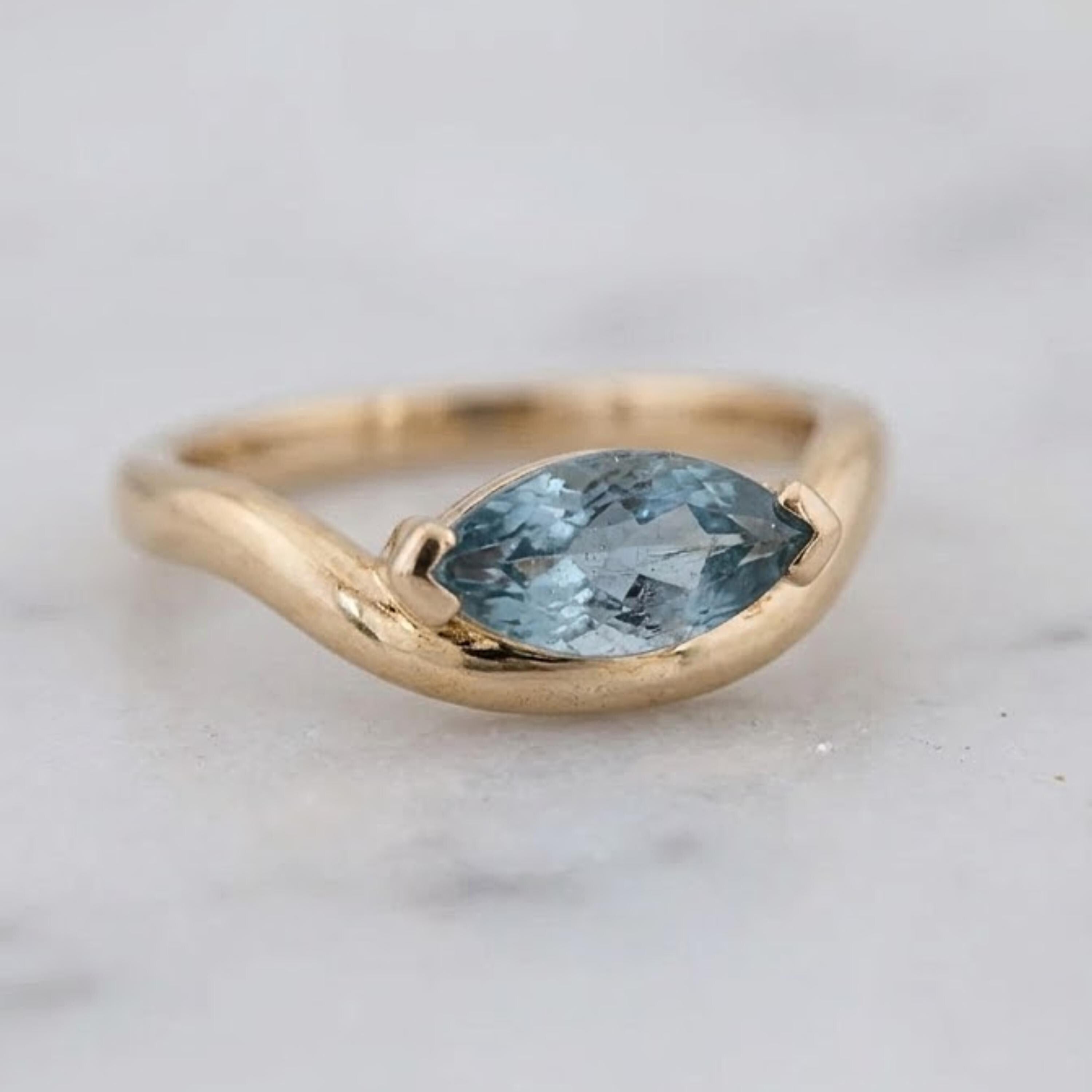 14K Gold Teal Sapphire Ring, Marquise Ring, 14K Solid Gold Solitaire Ring, Promise Ring, Unique Ring, dainty Ring, Minimalist jewelry
